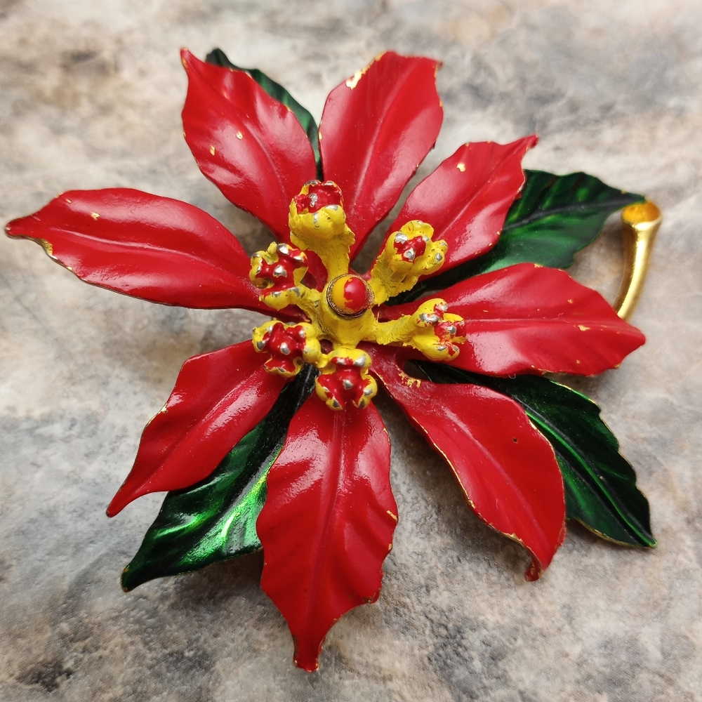 Weiss Poinsettia Brooch
